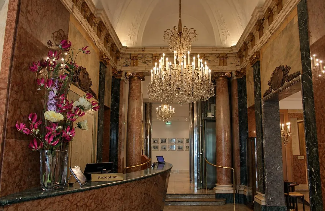 Hotel Ambassador-1